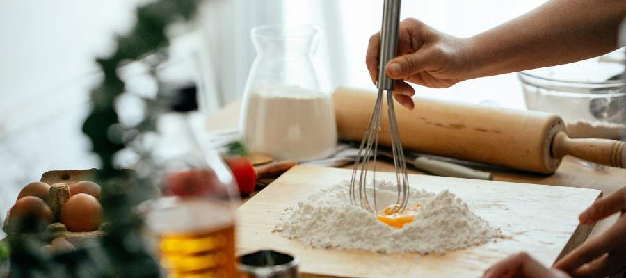 Cooking while conserving water.